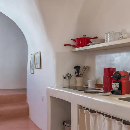 Santorinio Yellow House Ferienhaus